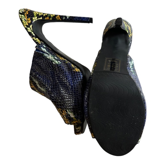 Snake skin slip in heels Shoe Dazzle like new women’s 8.5 heel 4 1/2” - Picture 5 of 8
